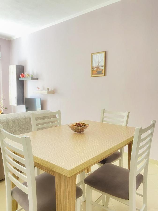 Apartment Albania โอริคูม ภายนอก รูปภาพ